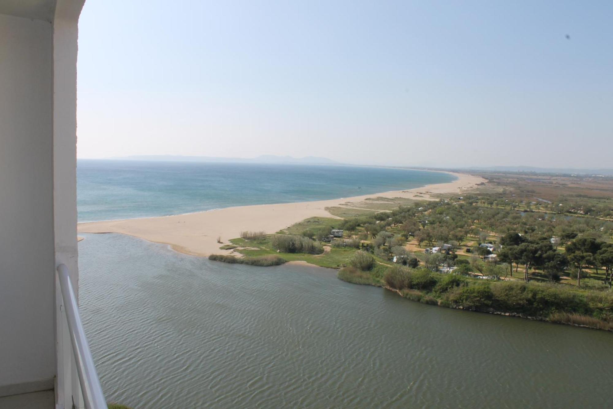 Apartamento De Dos Habitaciones Con Vistas Al Mar Empuriabrava Exterior foto